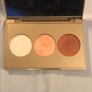 BECCA Makeup - BECCA x Jaclyn Hill Champagne Glow palette BECCA Makeup - BECCA x Jaclyn Hill Champagne Glow palette